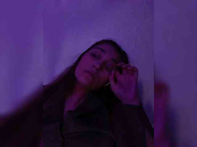 DevitivostayLisa webcam