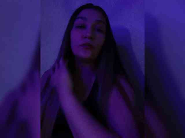 DevitivostayLisa webcam