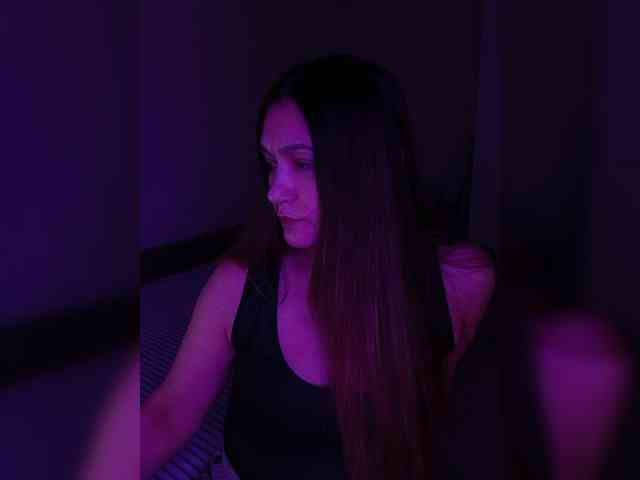 DevitivostayLisa webcam