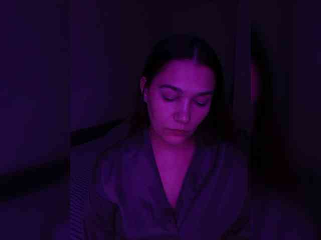 DevitivostayLisa webcam