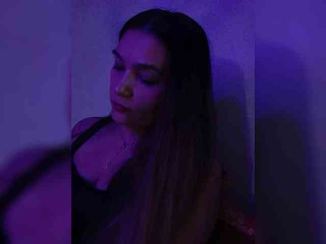 DevitivostayLisa webcam