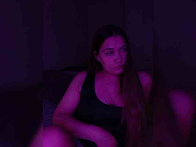 DevitivostayLisa webcam