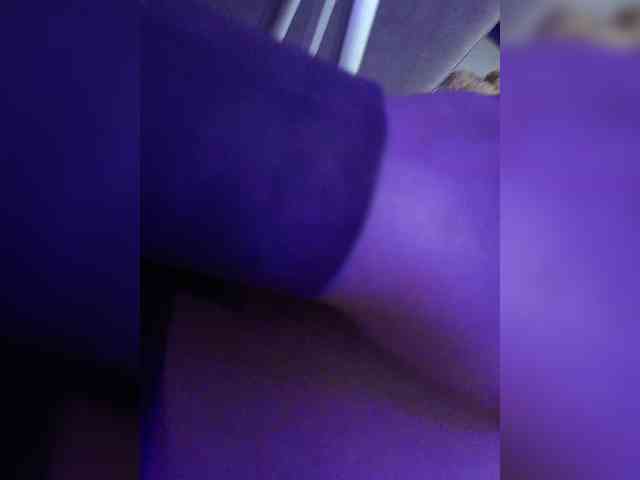 DevitivostayLisa webcam