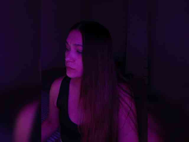 DevitivostayLisa webcam