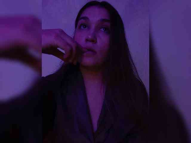 DevitivostayLisa webcam