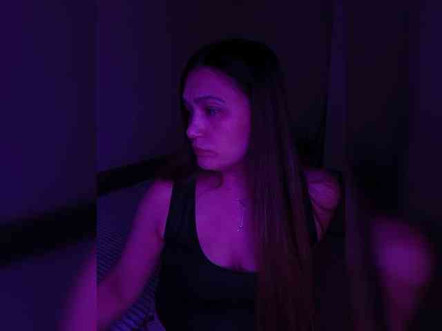 DevitivostayLisa webcam