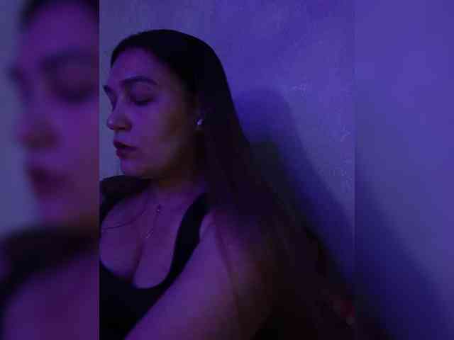 DevitivostayLisa webcam