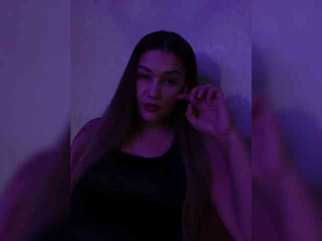 DevitivostayLisa webcam