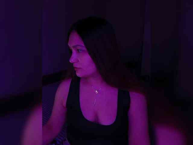 DevitivostayLisa webcam