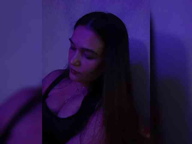 DevitivostayLisa webcam