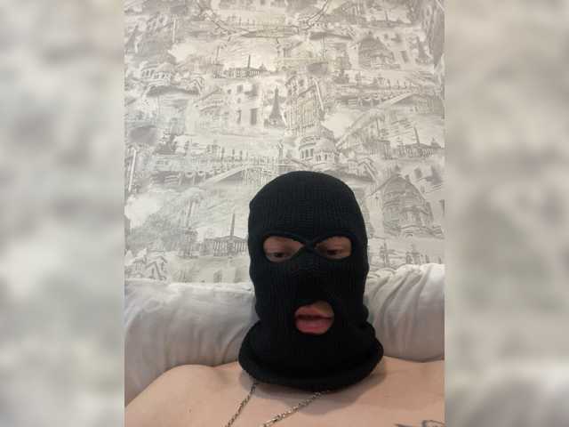 Mamaneeprostit1111 streaming now