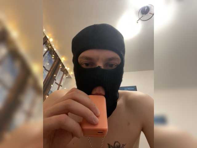 Mamaneeprostit1111 profile photo