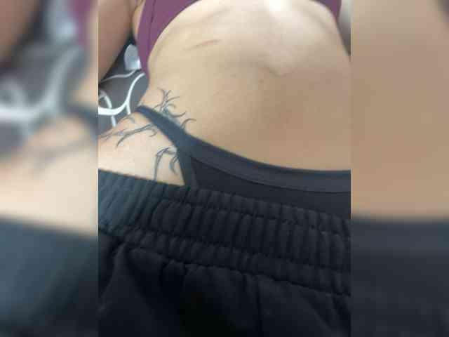 Mamaneeprostit1111 webcam