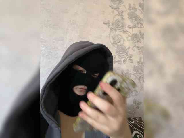 Mamaneeprostit1111 webcam