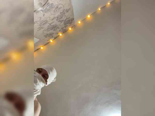 Mamaneeprostit1111 webcam