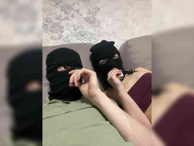 Mamaneeprostit1111 webcam