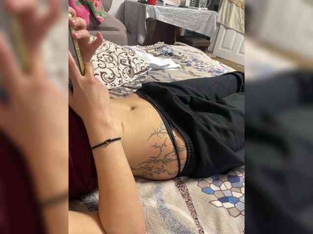 Mamaneeprostit1111 webcam