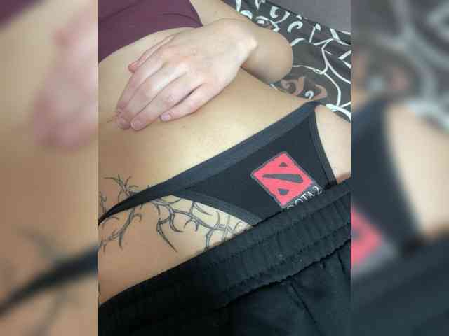 Mamaneeprostit1111 webcam