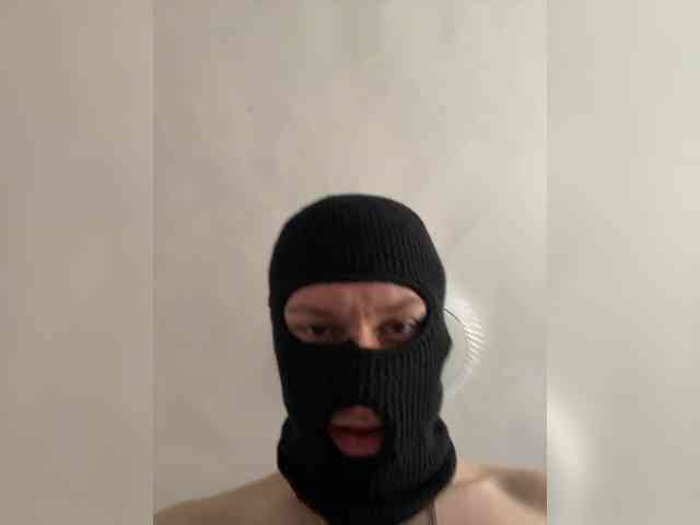 Mamaneeprostit1111 webcam