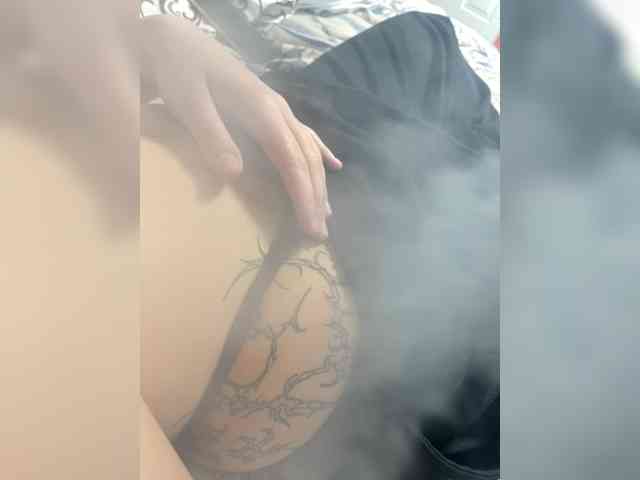 Mamaneeprostit1111 webcam