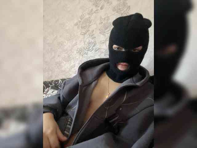 Mamaneeprostit1111 webcam