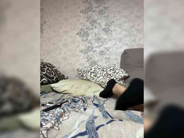 Mamaneeprostit1111 webcam