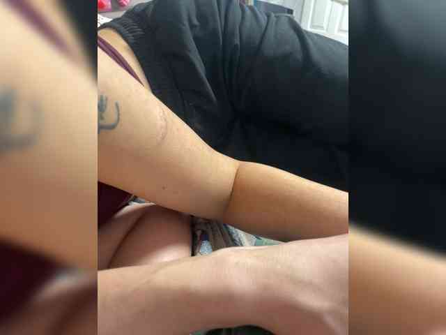 Mamaneeprostit1111 webcam