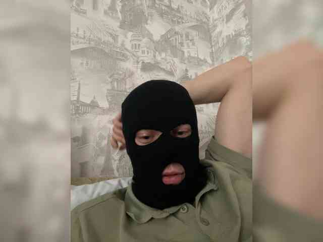 Mamaneeprostit1111 webcam