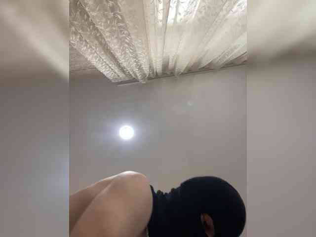 Mamaneeprostit1111 webcam