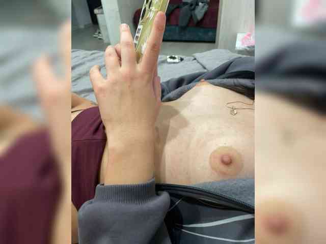 Mamaneeprostit1111 webcam