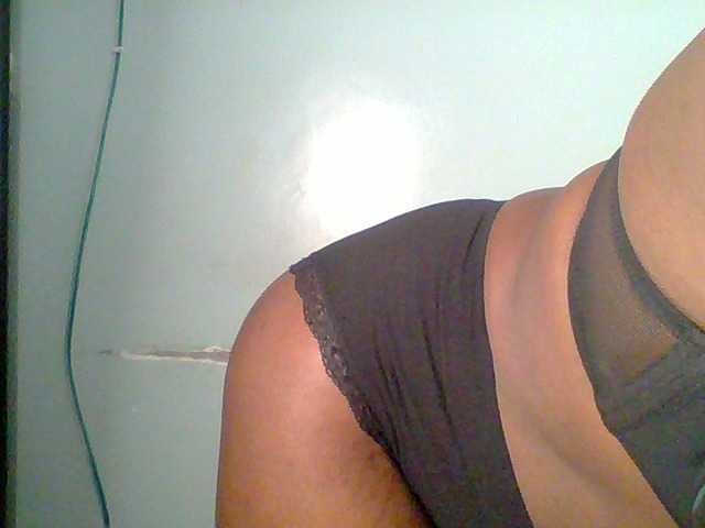 Chocolate-saucy webcam