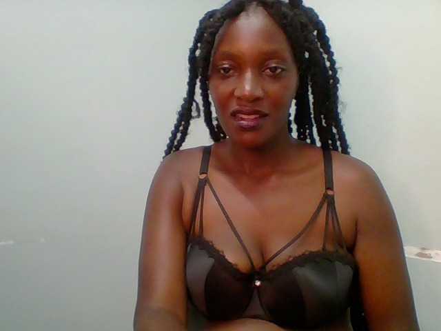 Chocolate-saucy Live Cam on BongaCams
