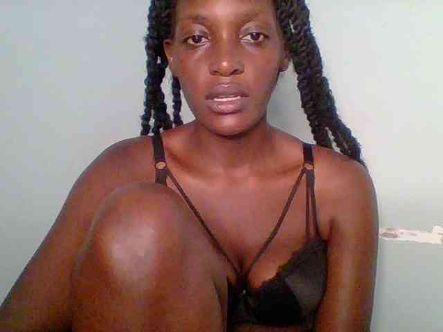 Chocolate-saucy webcam