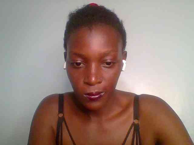 Chocolate-saucy webcam