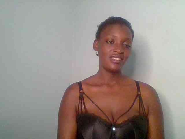 Chocolate-saucy webcam