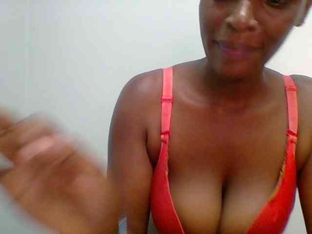 Chocolate-saucy webcam