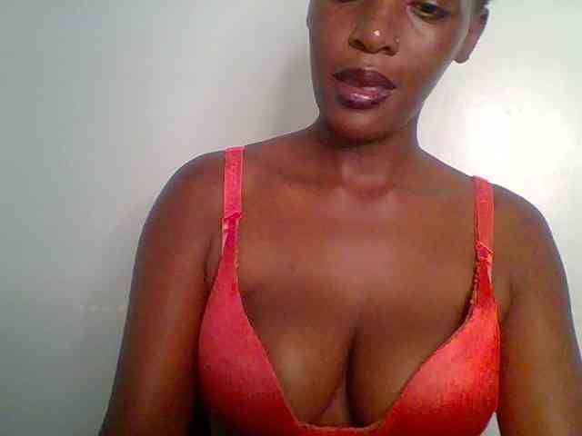 Chocolate-saucy webcam