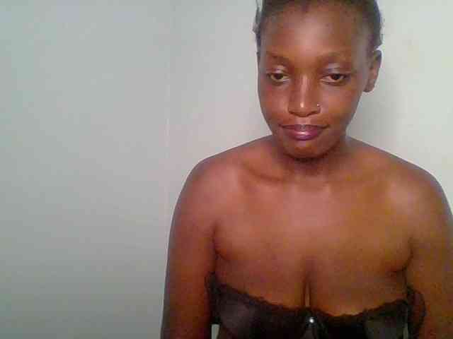 Chocolate-saucy webcam