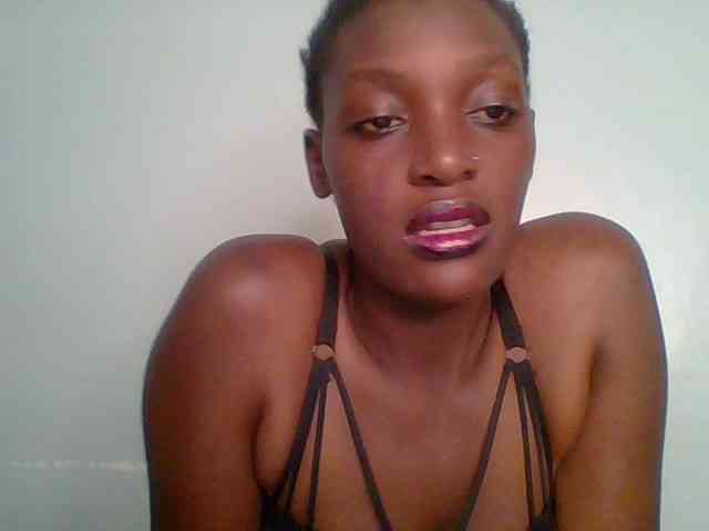 Chocolate-saucy webcam