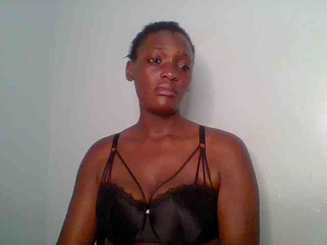 Chocolate-saucy webcam