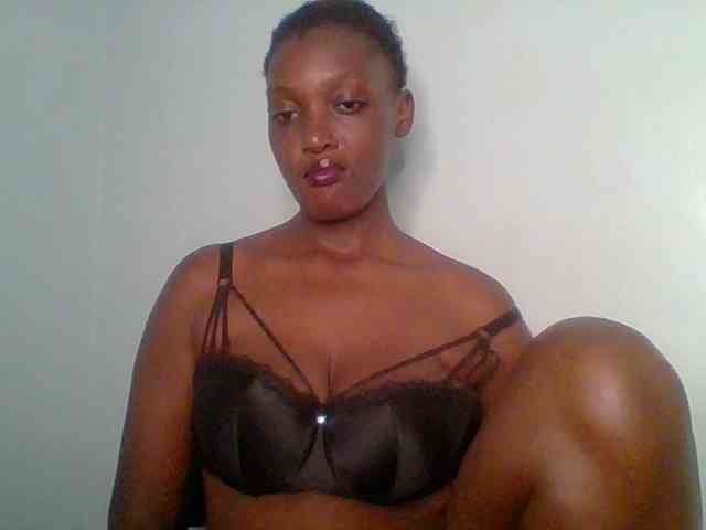 Chocolate-saucy webcam