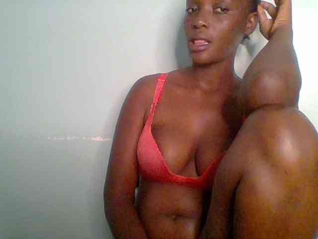 Chocolate-saucy webcam