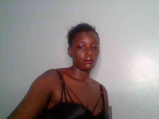 Chocolate-saucy webcam