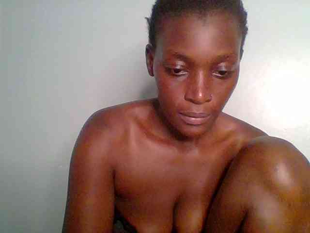 Chocolate-saucy webcam