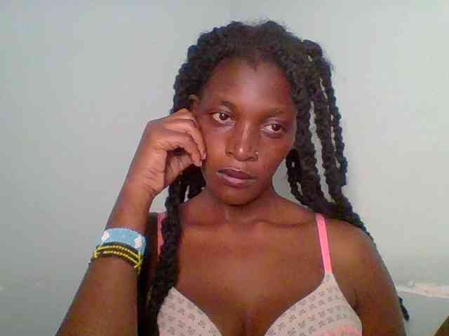 Chocolate-saucy webcam