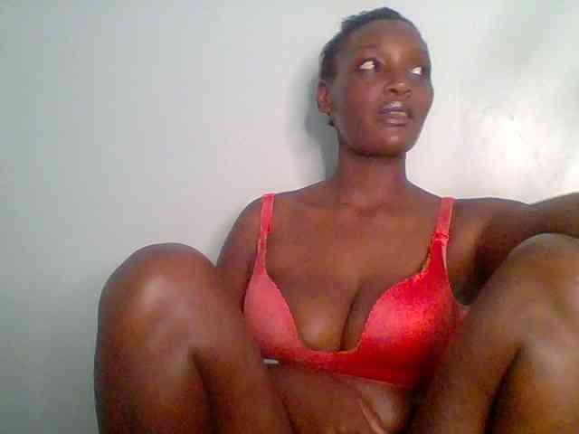 Chocolate-saucy webcam