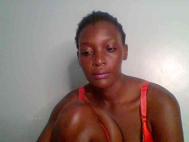 Chocolate-saucy webcam