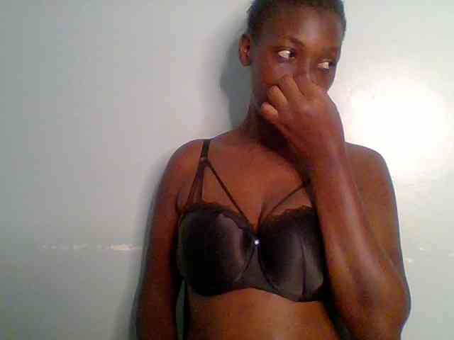 Chocolate-saucy webcam