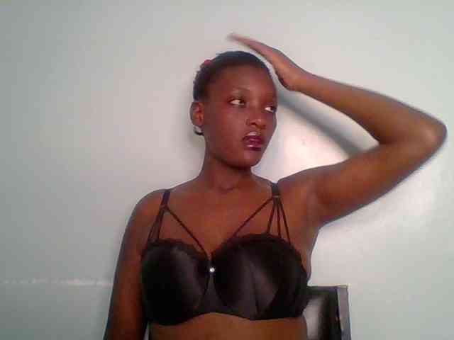 Chocolate-saucy webcam