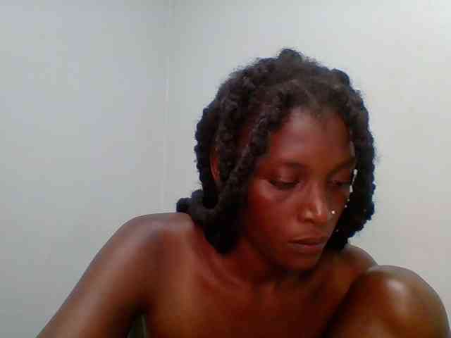 Chocolate-saucy webcam